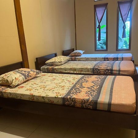 Hostal Sanggar Pantcha Indra Kemuning Exterior foto