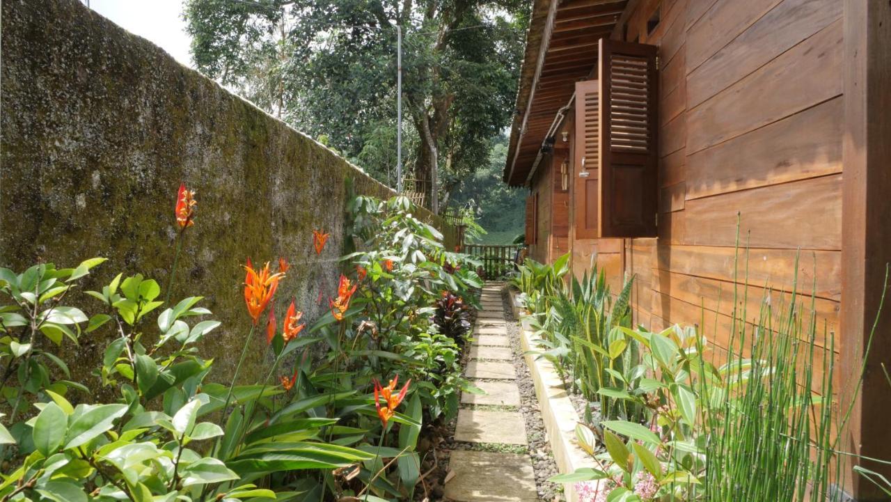 Hostal Sanggar Pantcha Indra Kemuning Exterior foto