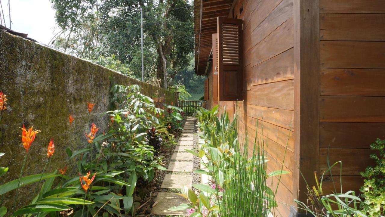 Hostal Sanggar Pantcha Indra Kemuning Exterior foto