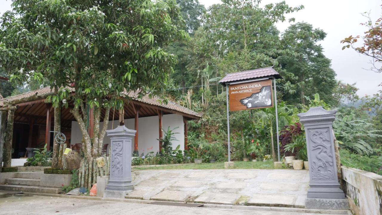 Hostal Sanggar Pantcha Indra Kemuning Exterior foto