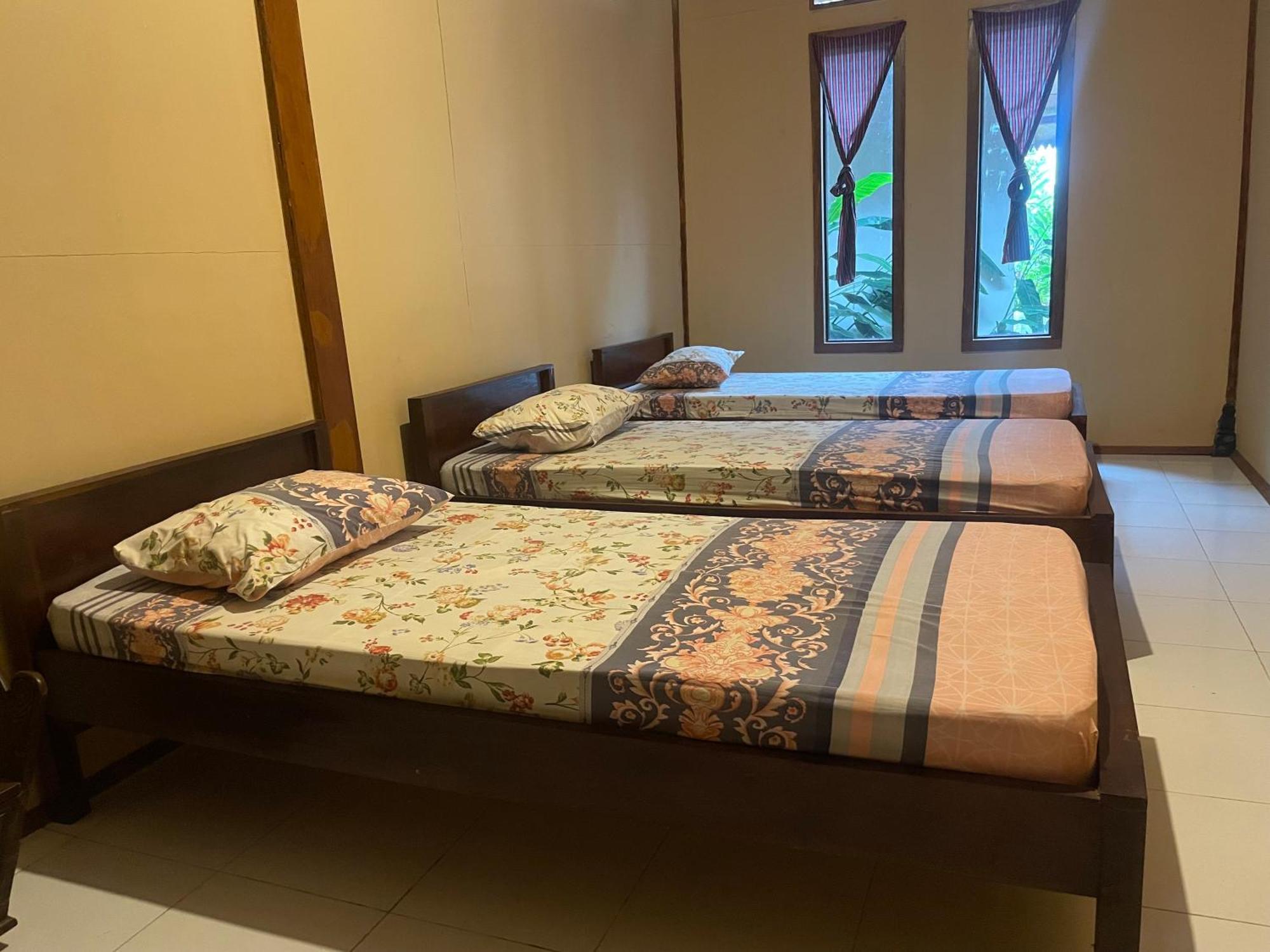 Hostal Sanggar Pantcha Indra Kemuning Exterior foto